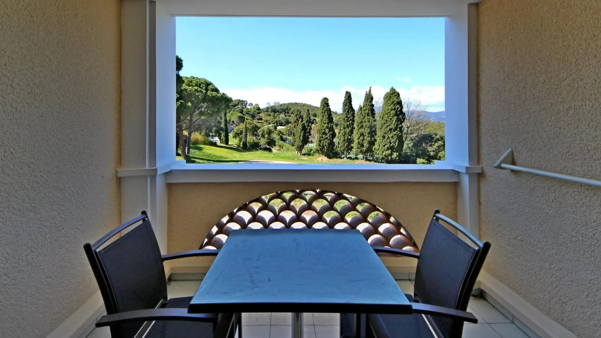 Apartment Un Coin De Paradis A Cap Esterel Saint-Raphael